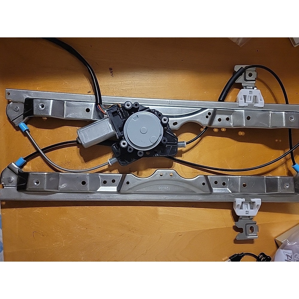 Front Right Power Window Regulator w/Motor 748-525 for Titan Armada 2004-2015 - Picture 2 of 2